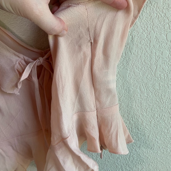 F21 sleeveless ruffle top - Picture 6 of 7